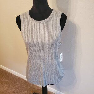 On 34TH Women's Ribbed Trim Sleeveless Crew Neck Tank Top Size 2XXL.